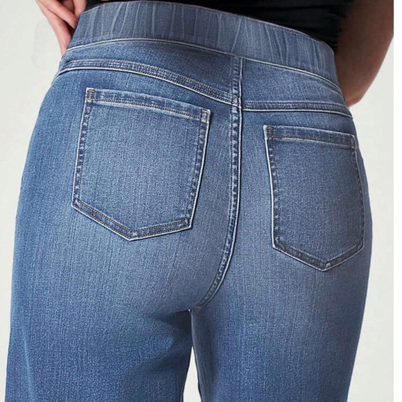 Medium Wash Straight Stretchy Waist Denim Jeans - Picture 2 of 3